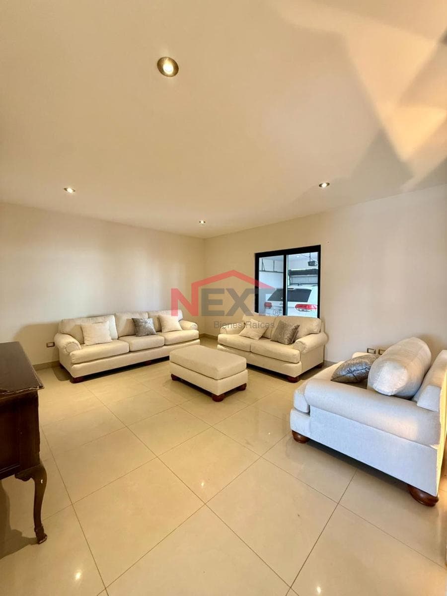 HOUSE FOR SALE IN LOS SANTOS RESIDENCIAL