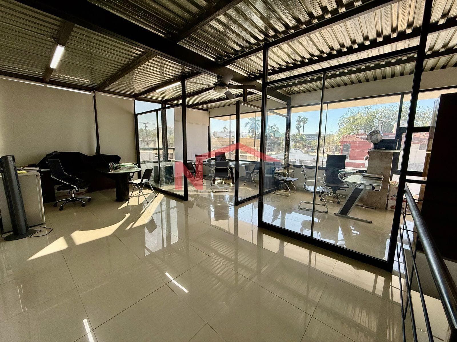 OFFICE FOR RENT IN THE CENTENRIO NEIGHBORHOOD