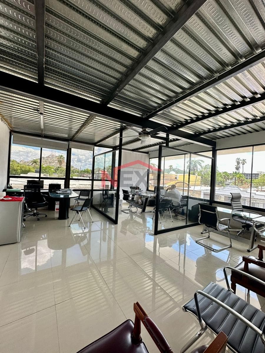 OFFICE FOR RENT IN THE CENTENRIO NEIGHBORHOOD