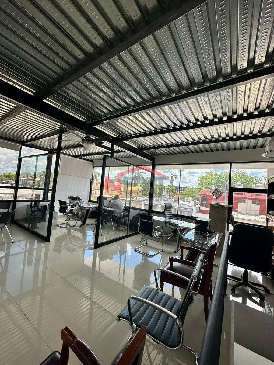OFFICE FOR RENT IN THE CENTENRIO NEIGHBORHOOD