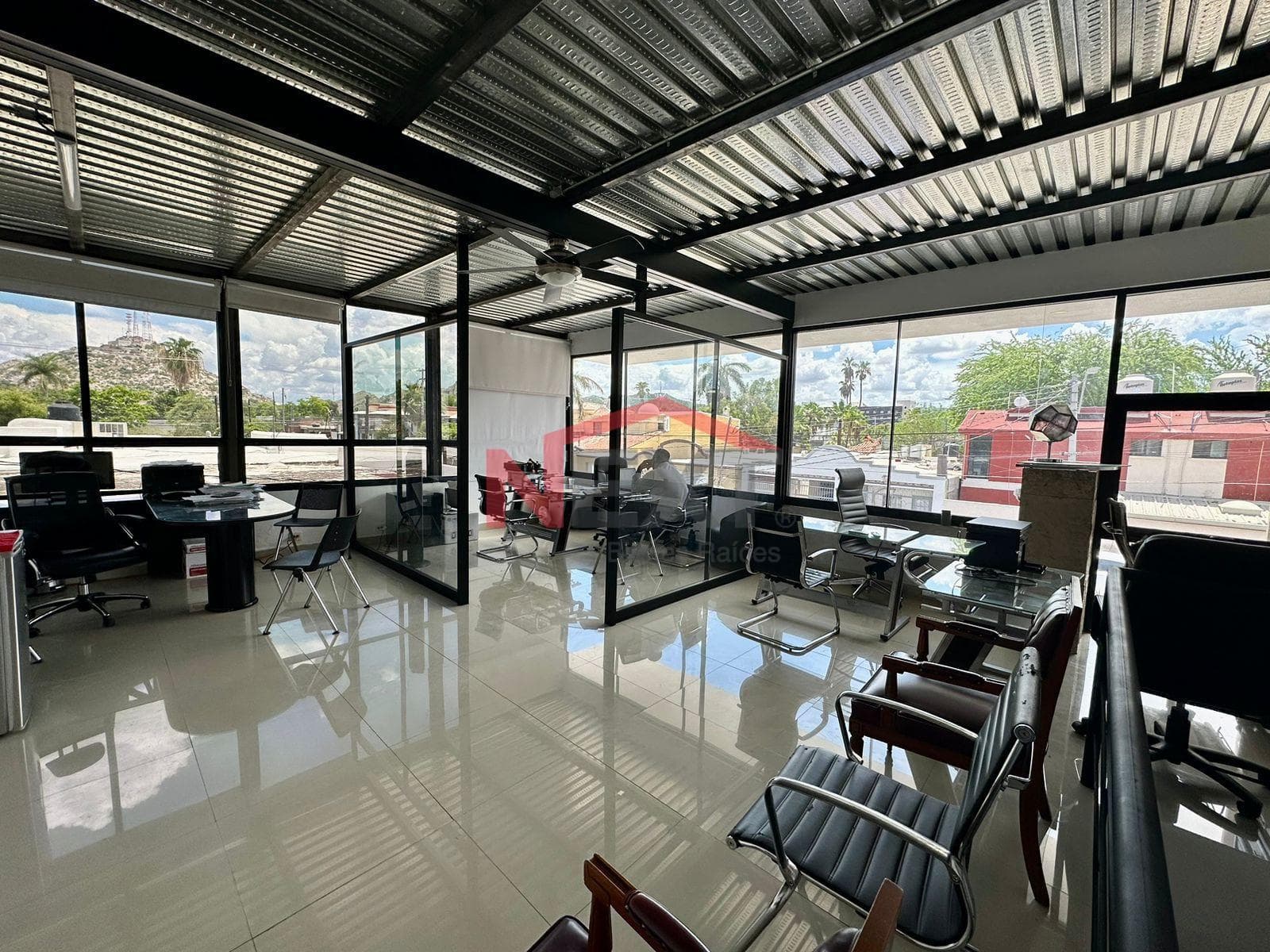 OFFICE FOR RENT IN THE CENTENRIO NEIGHBORHOOD