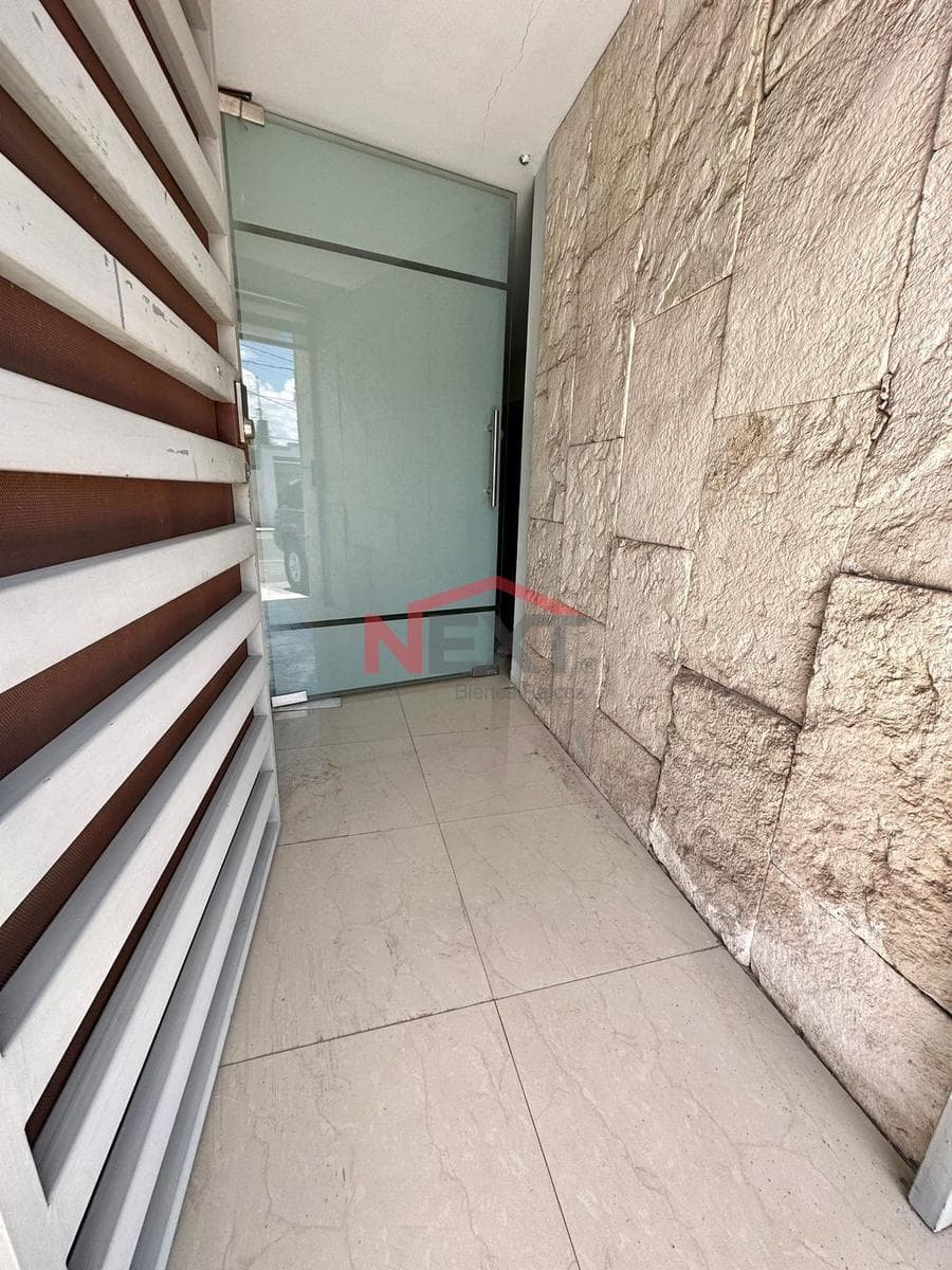OFFICE FOR RENT IN THE CENTENRIO NEIGHBORHOOD