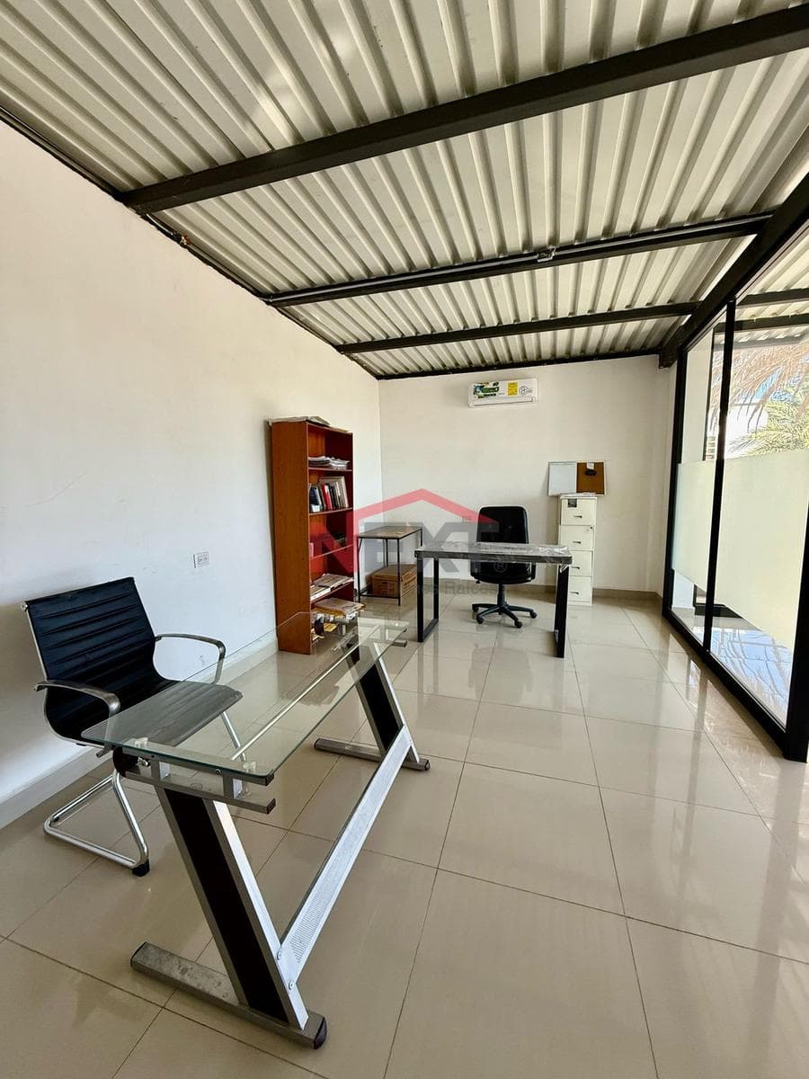 OFFICE FOR RENT IN THE CENTENRIO NEIGHBORHOOD