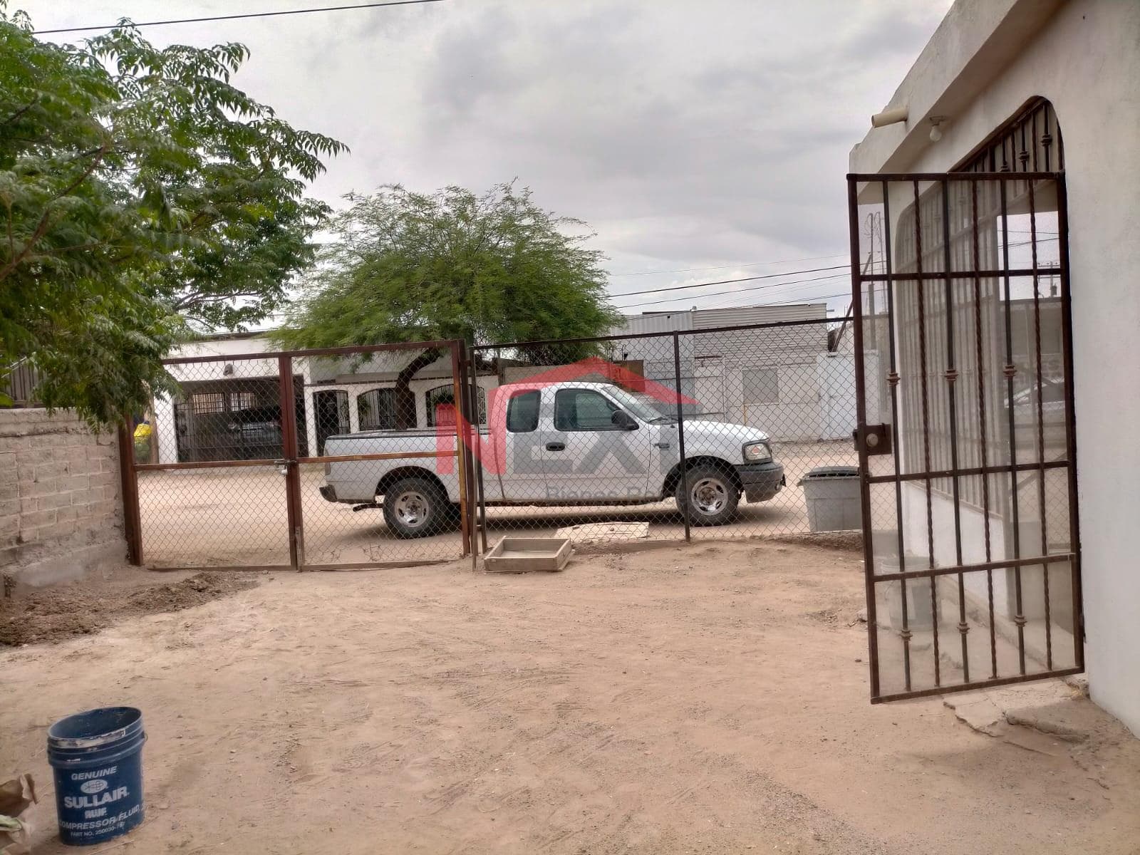 HOUSE FOR SALE WITH ADJOINING LAND IN COL. SAHUARO FINAL