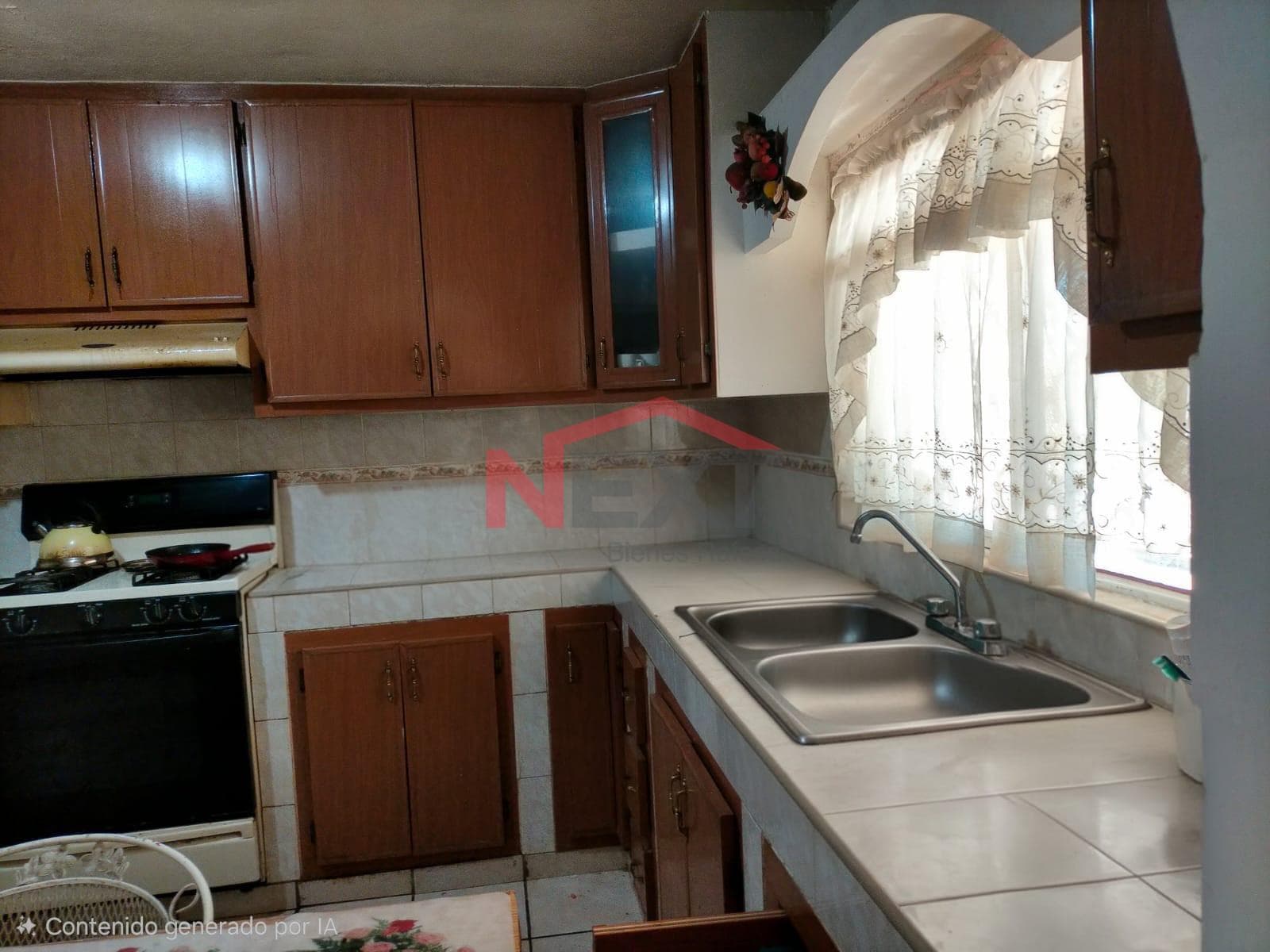 HOUSE FOR SALE WITH ADJOINING LAND IN COL. SAHUARO FINAL