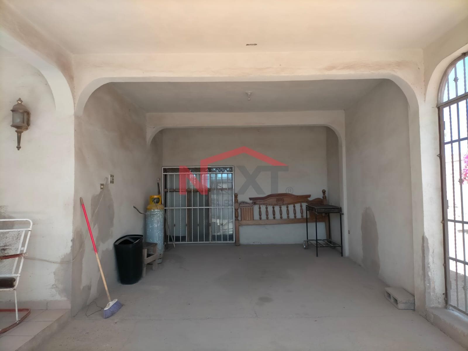 HOUSE FOR SALE WITH ADJOINING LAND IN COL. SAHUARO FINAL