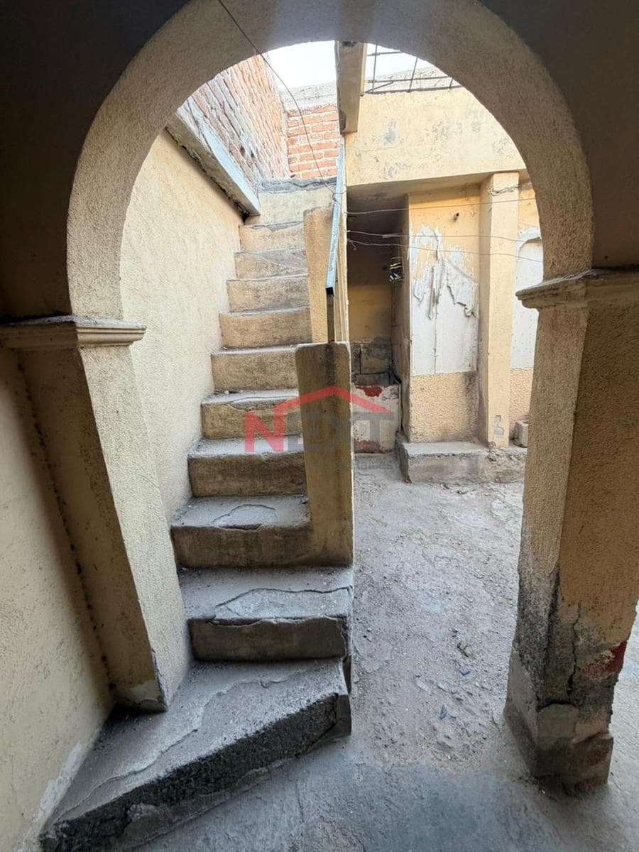 HOUSE FOR SALE IN COL. MIRASOLES