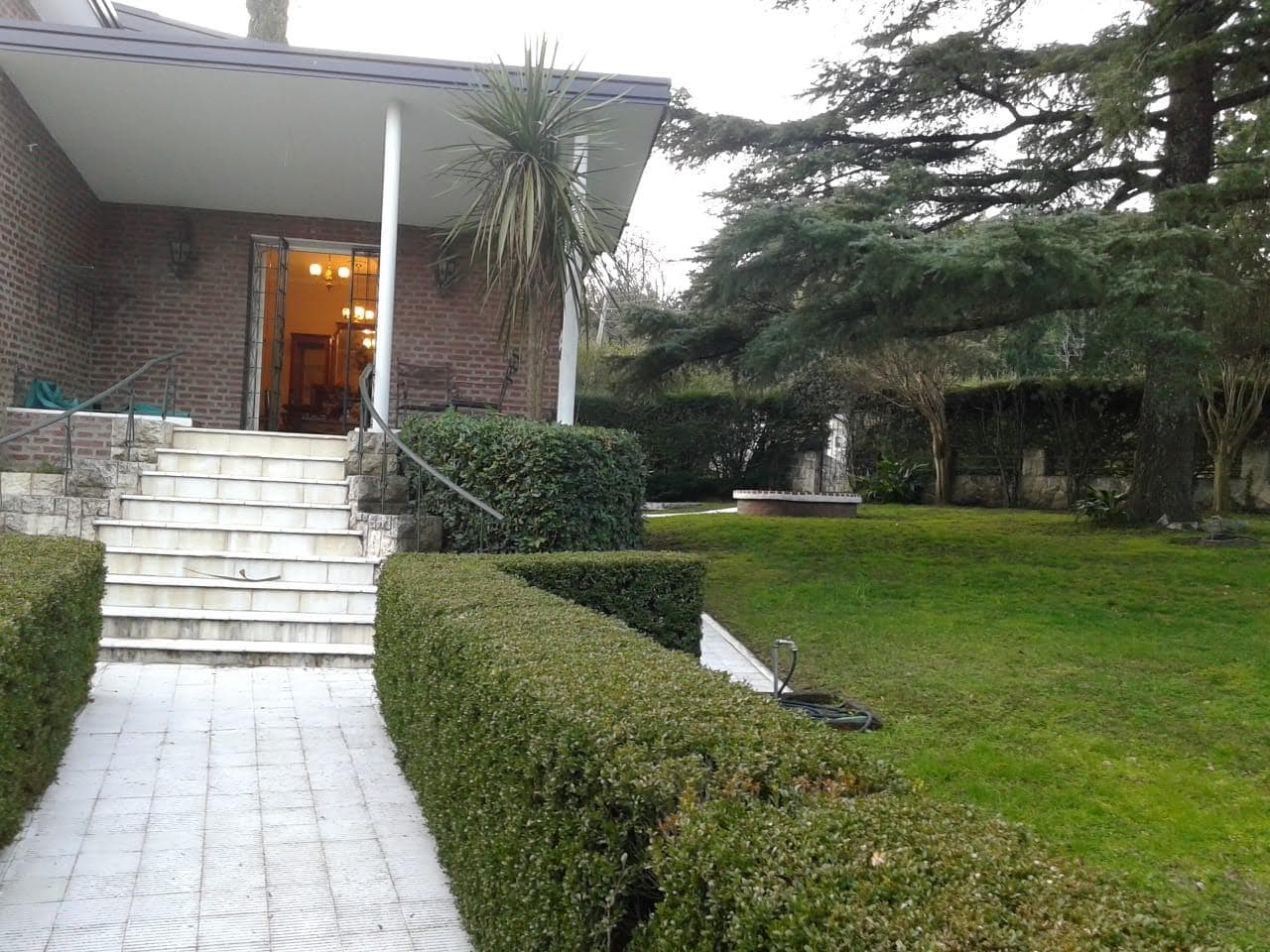 3-Bedroom House for Sale in Cabana