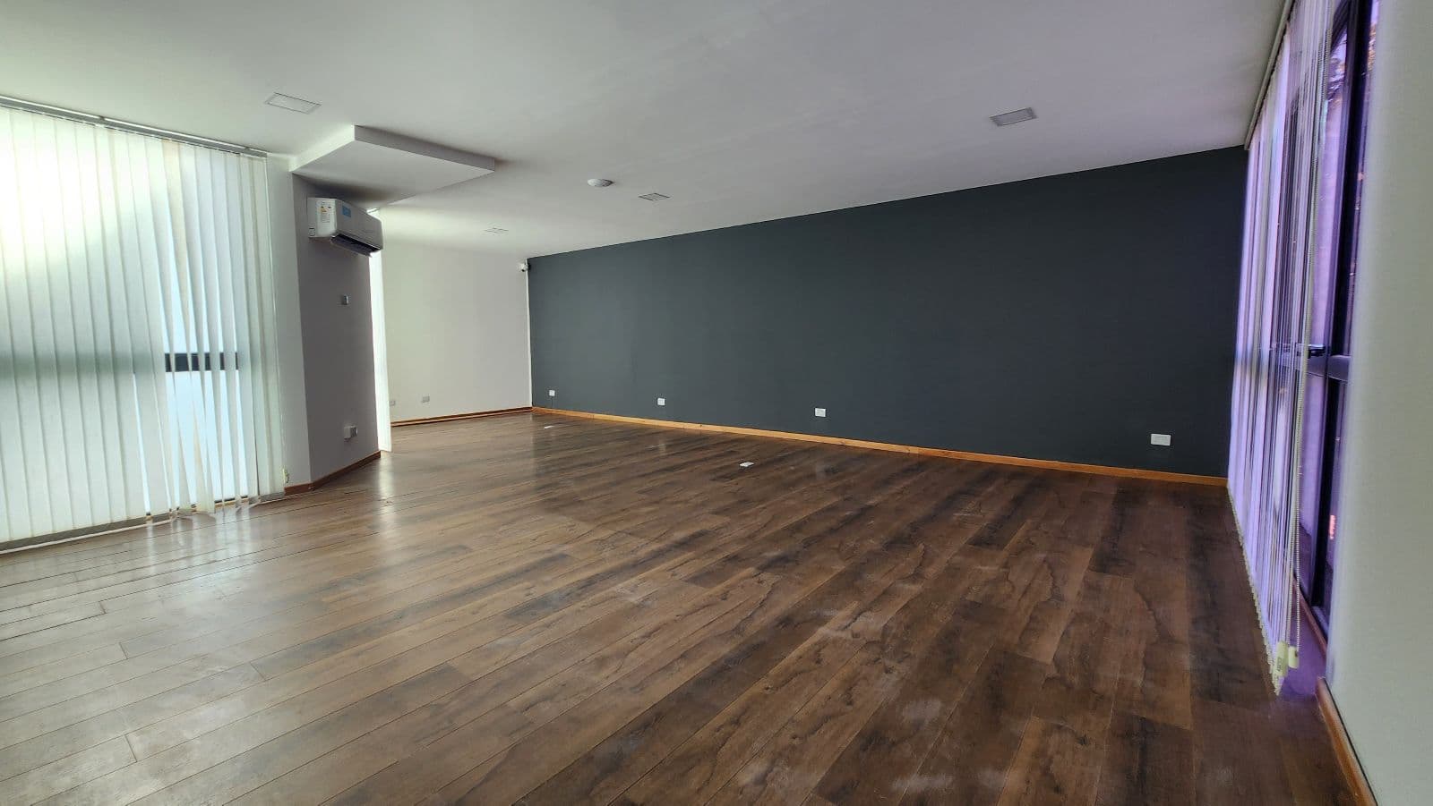 IMPORTANT: Office for RENT
