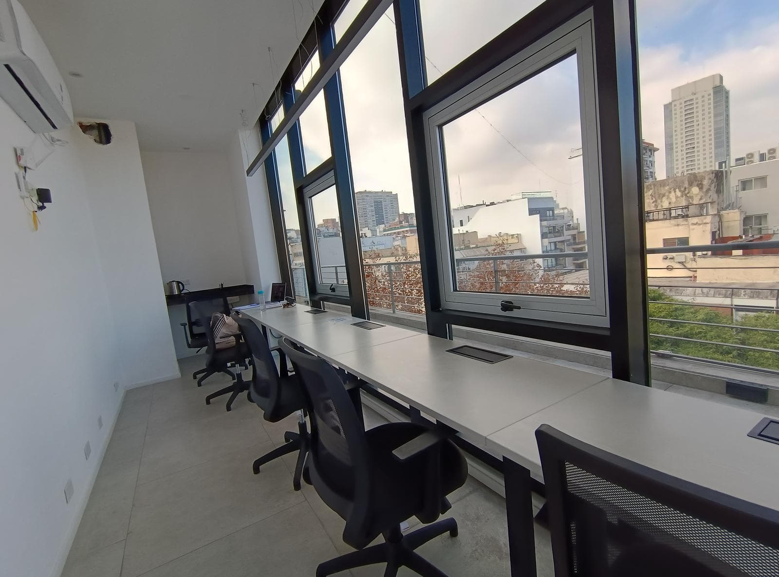 Apartment in Palermo—1.1/2-room—Brand-new—Street-facing—Balcony—Amenities