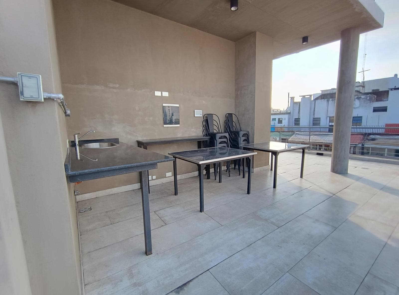 Apartment in Palermo—1.1/2-room—Brand-new—Street-facing—Balcony—Amenities