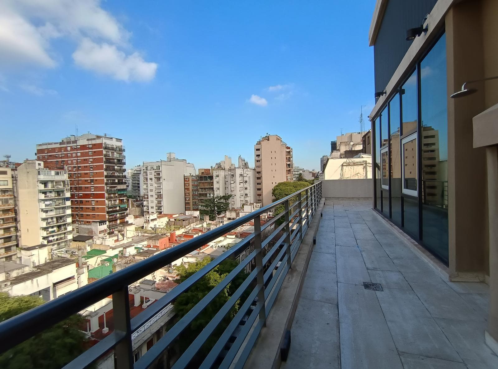 Apartment in Palermo—1.1/2-room—Brand-new—Street-facing—Balcony—Amenities
