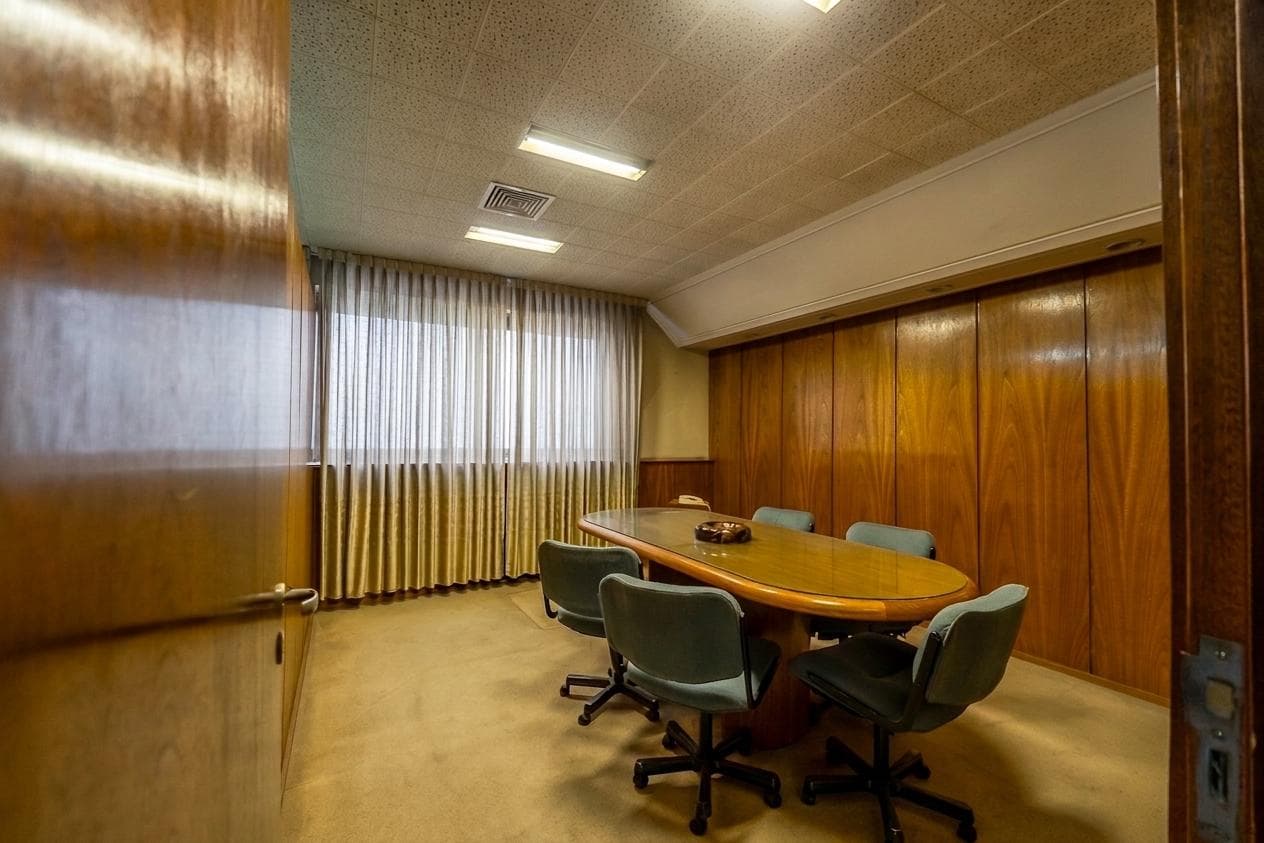Office for Sale in Microcentro