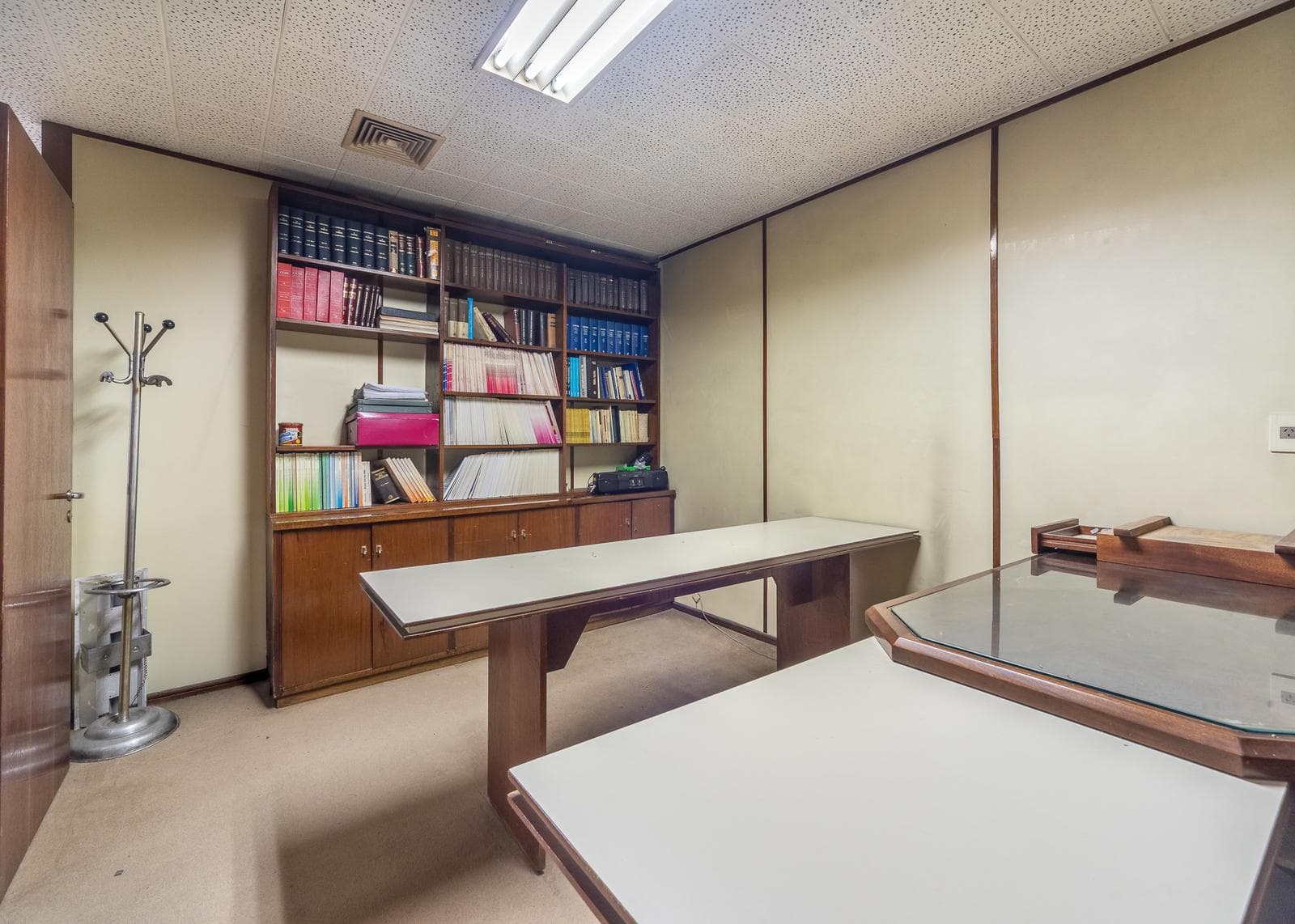 Office for Sale in Microcentro
