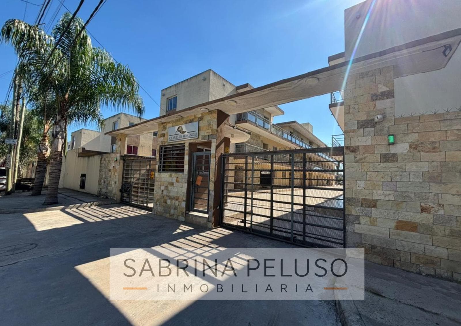 2-Room Apartment for Sale in Moreno