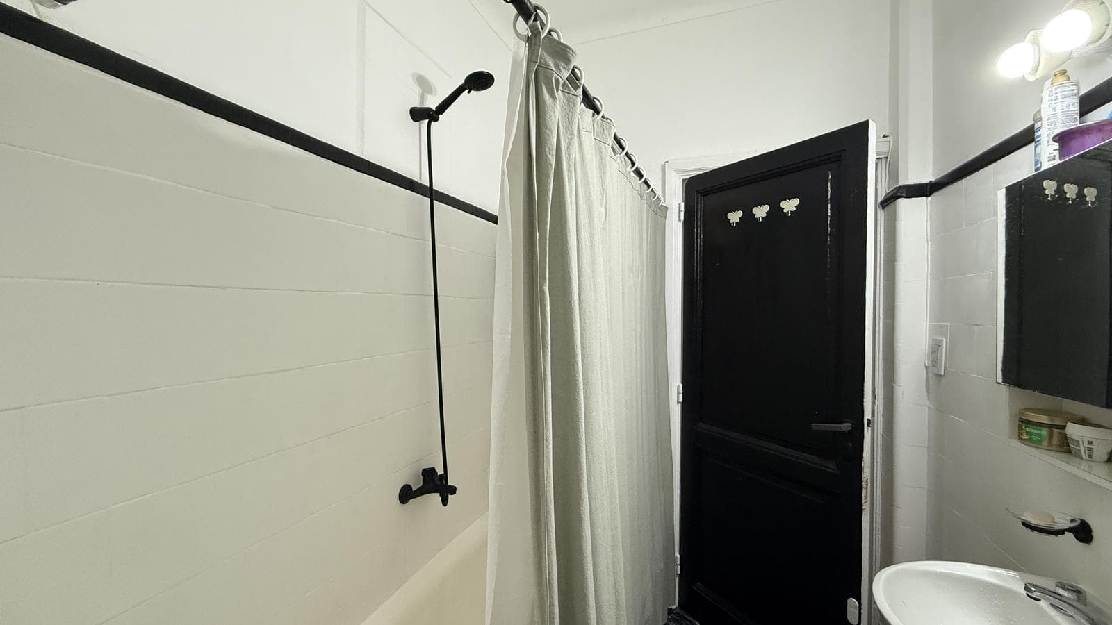 3-Bedroom Apartment for Sale in Balvanera