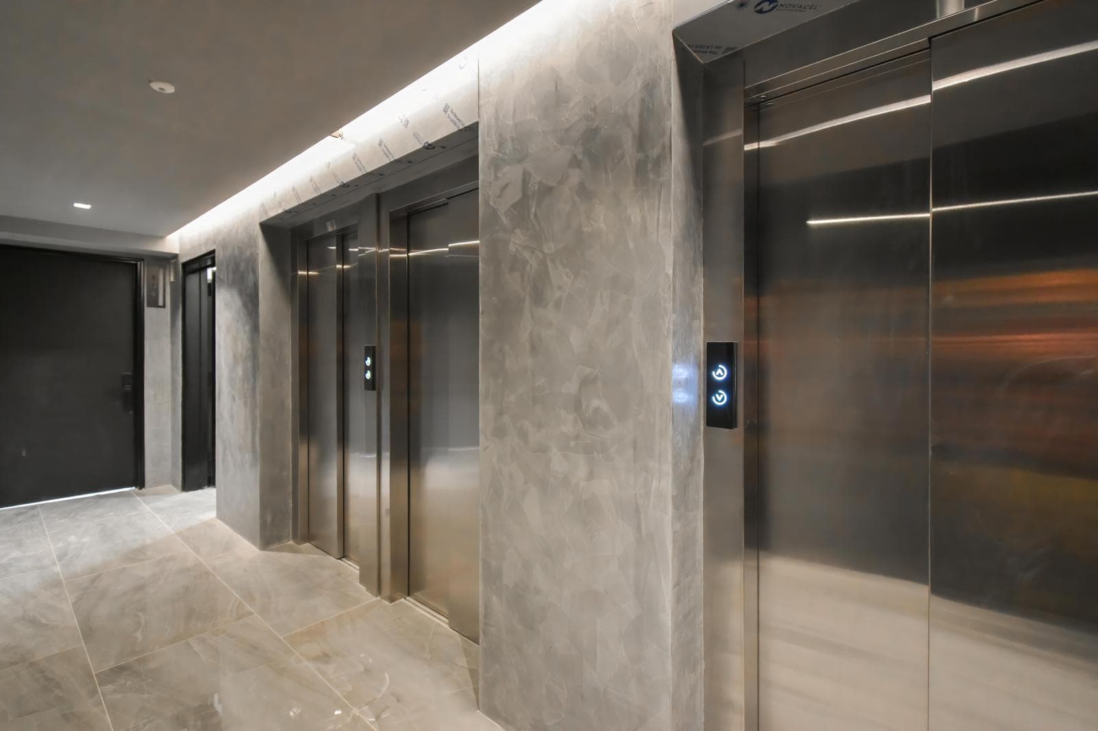 NUÑEZ STUDIO APARTMENT, 51 M2, 11TH FLOOR, WITH BALCONY AND AMENITIES, BRAND-NEW.