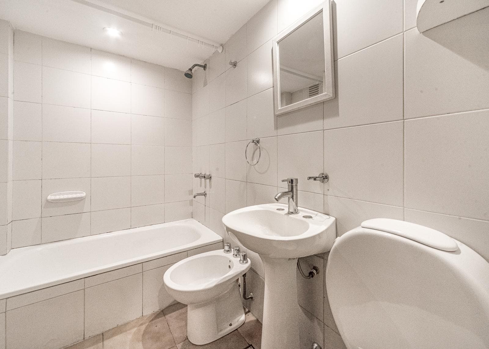 4-ROOM APARTMENT FOR SALE IN BELGRANO WITH BALCONY AND PATIO
