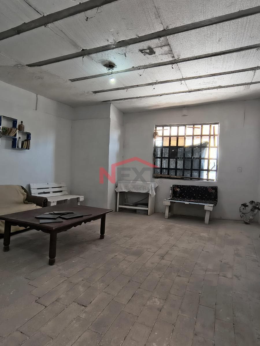 HOUSE FOR SALE IN THE ADOLFO LOPEZ MATEOS NEIGHBORHOOD