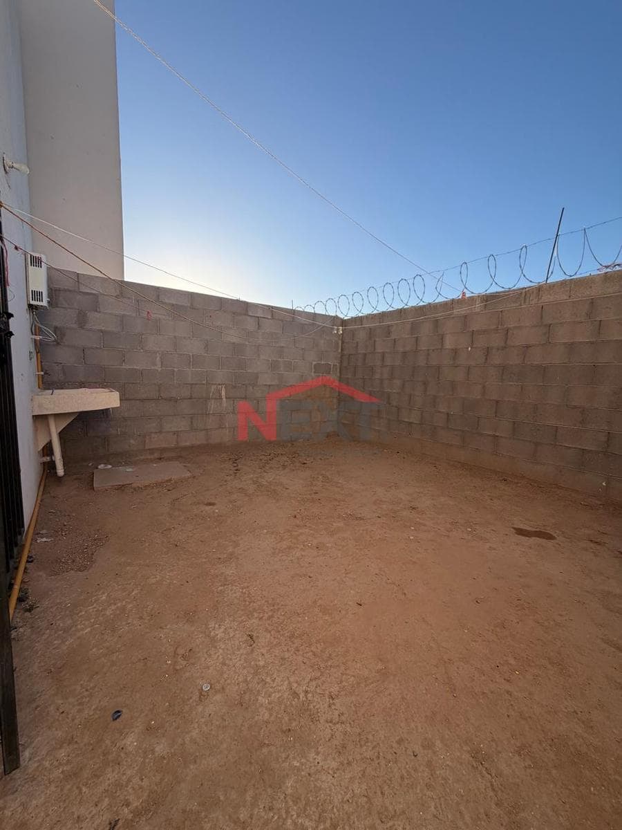 HOUSE FOR RENT IN ACACIA RESIDENCIAL