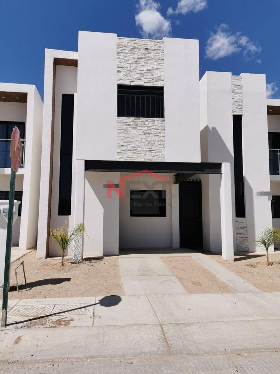 HOUSE FOR RENT IN ACACIA RESIDENCIAL