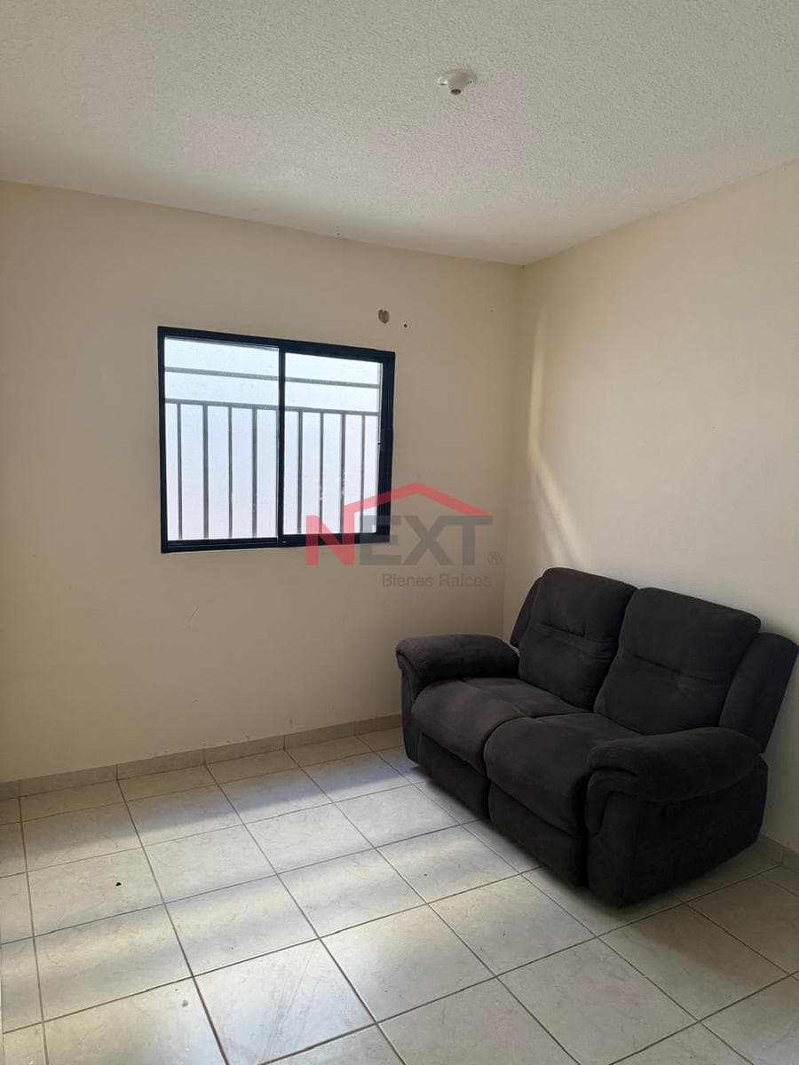 HOUSE FOR RENT IN ACACIA RESIDENCIAL