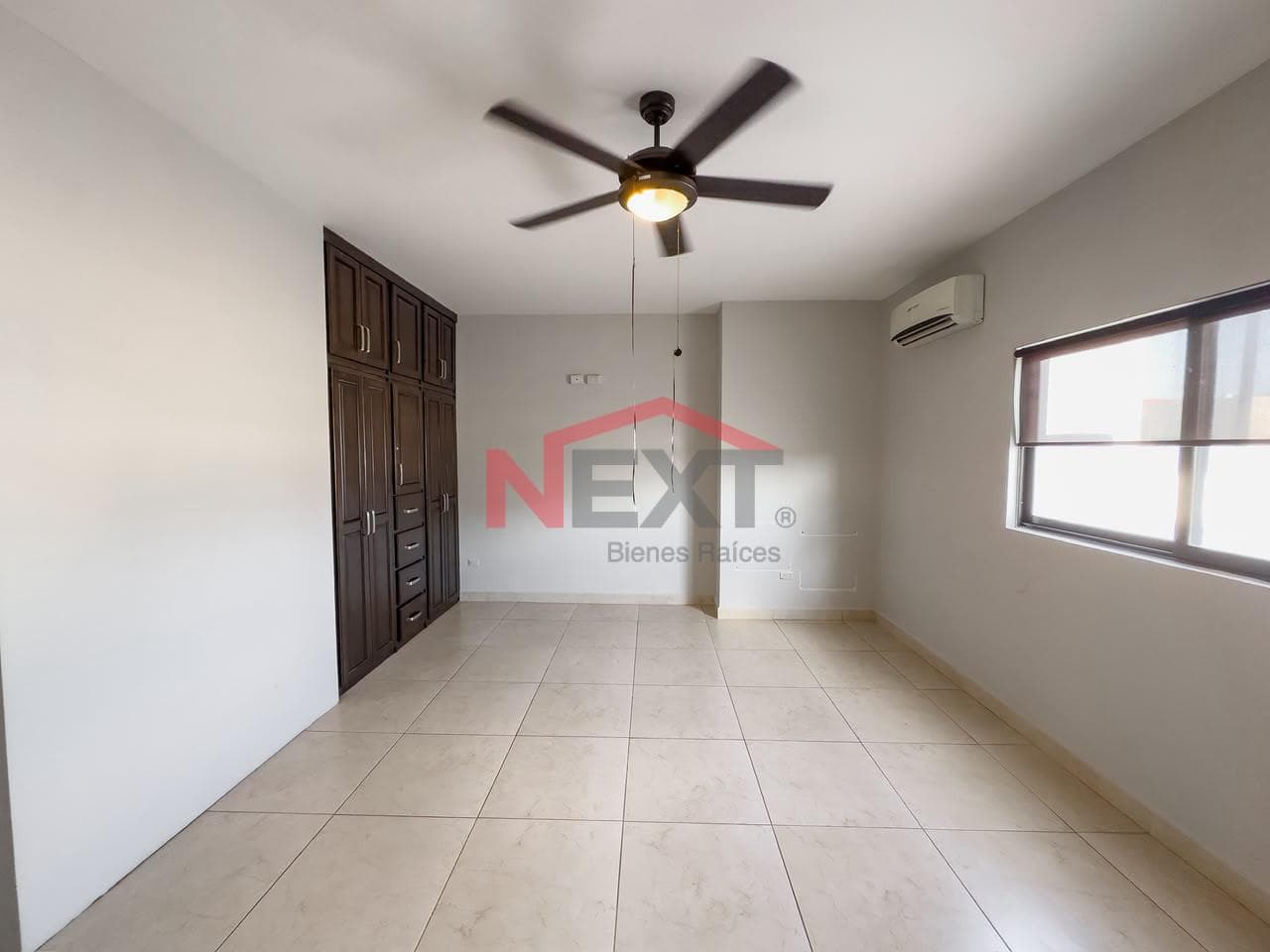 HOUSE FOR SALE IN LOS SANTOS RESIDENCIAL