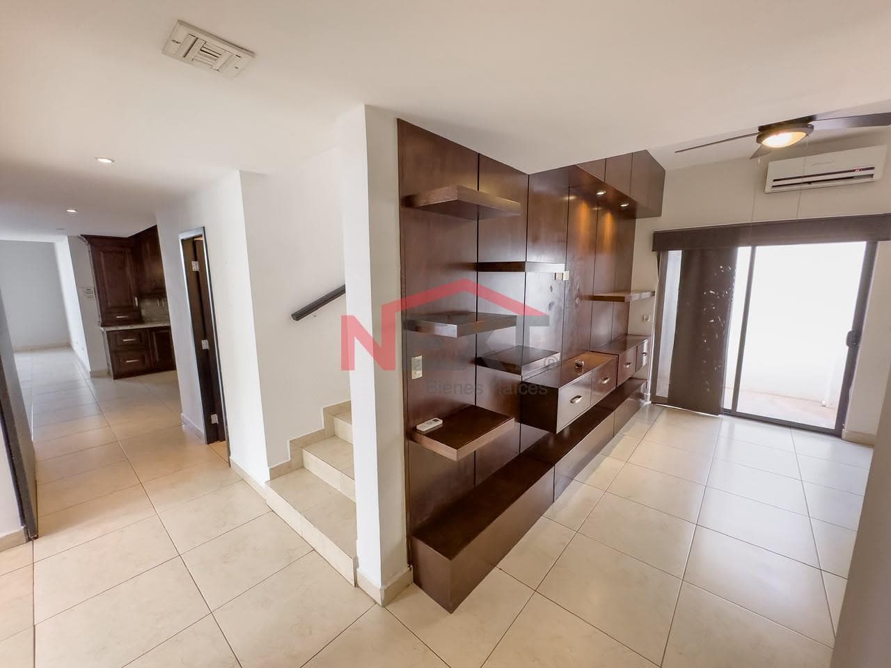 HOUSE FOR SALE IN LOS SANTOS RESIDENCIAL