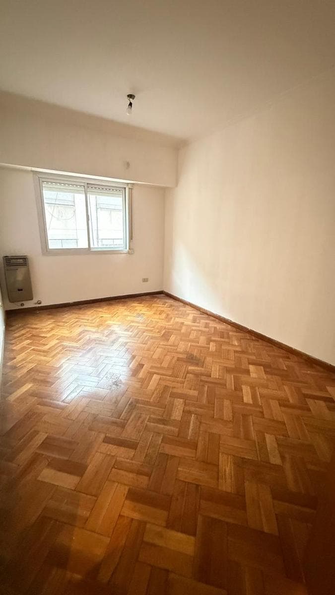 APARTMENT - FOR RENT - COLEGIALES - 3 ROOMS - COVERED PARKING SPACE