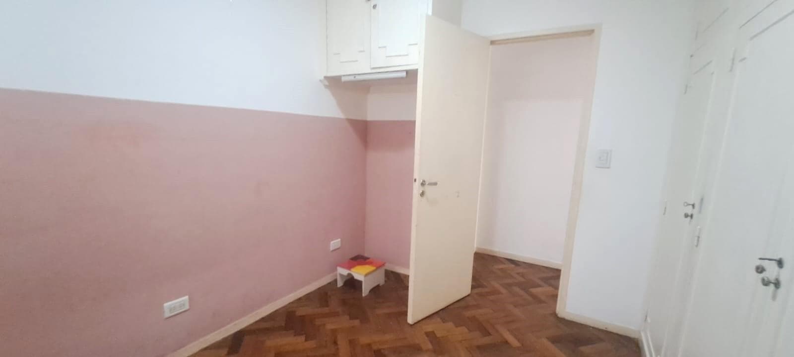 For Sale: 3-Room Apartment with Balcony in San Telmo