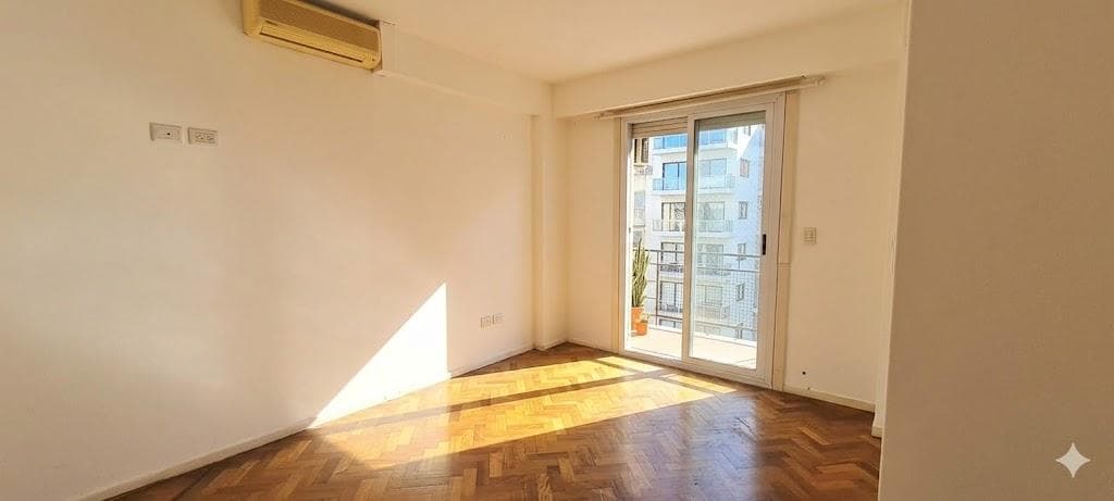 For Sale: 3-Room Apartment with Balcony in San Telmo
