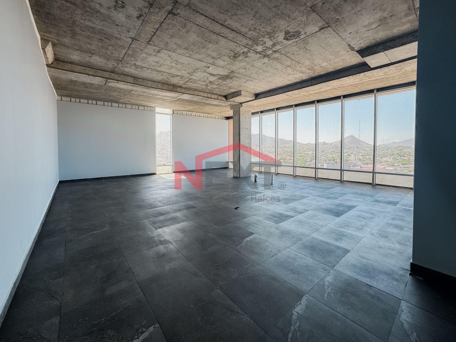 OFFICE FOR RENT IN VADO PRIME