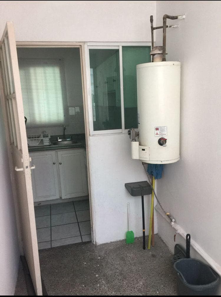 Departamento Amueblado con 3 Recámaras en Primer piso