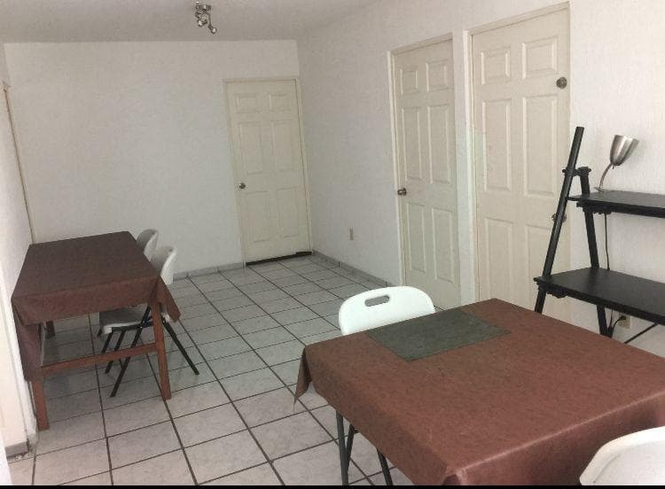 Departamento Amueblado con 3 Recámaras en Primer piso