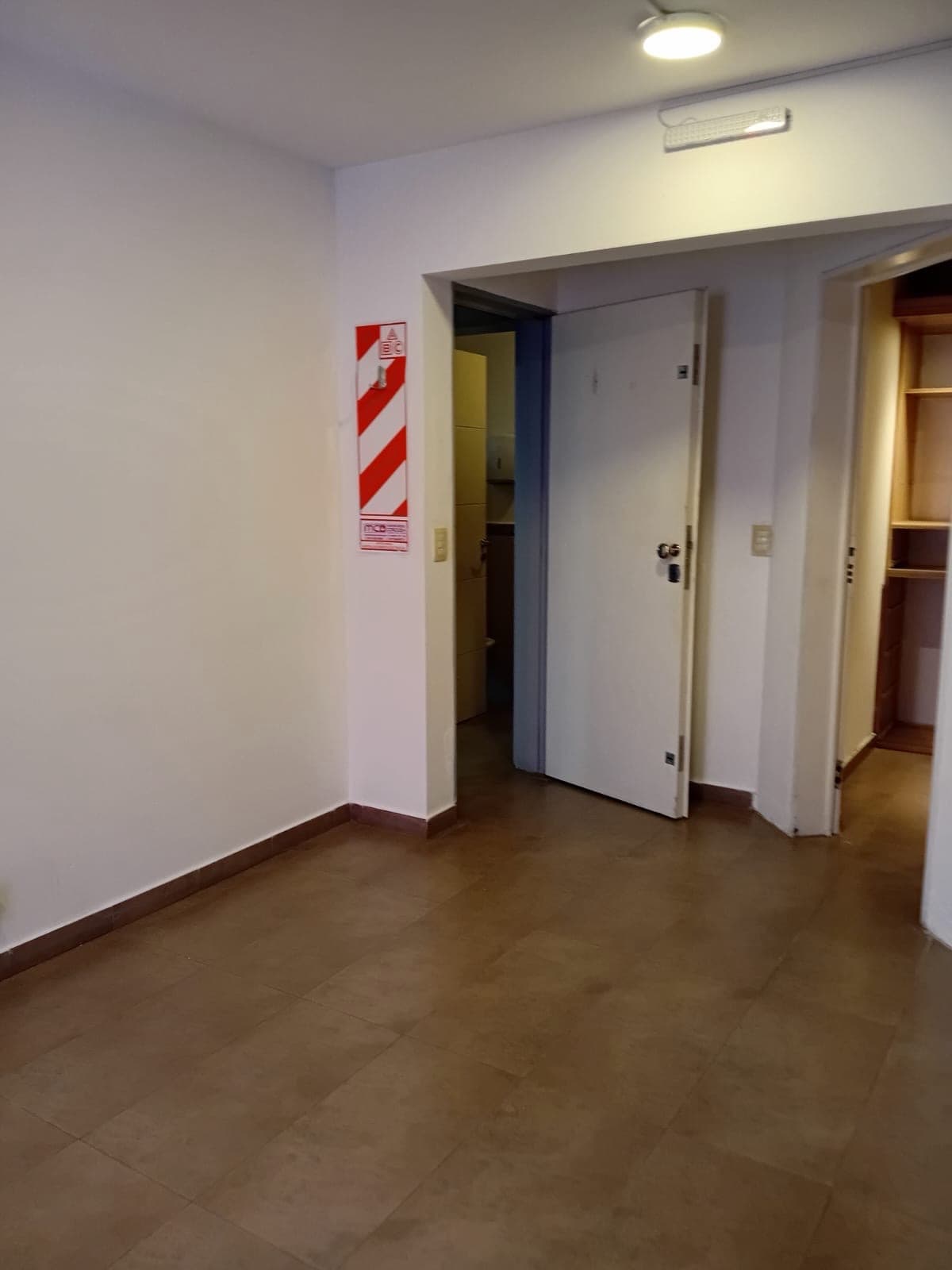 IMPORTANT: Office for RENT