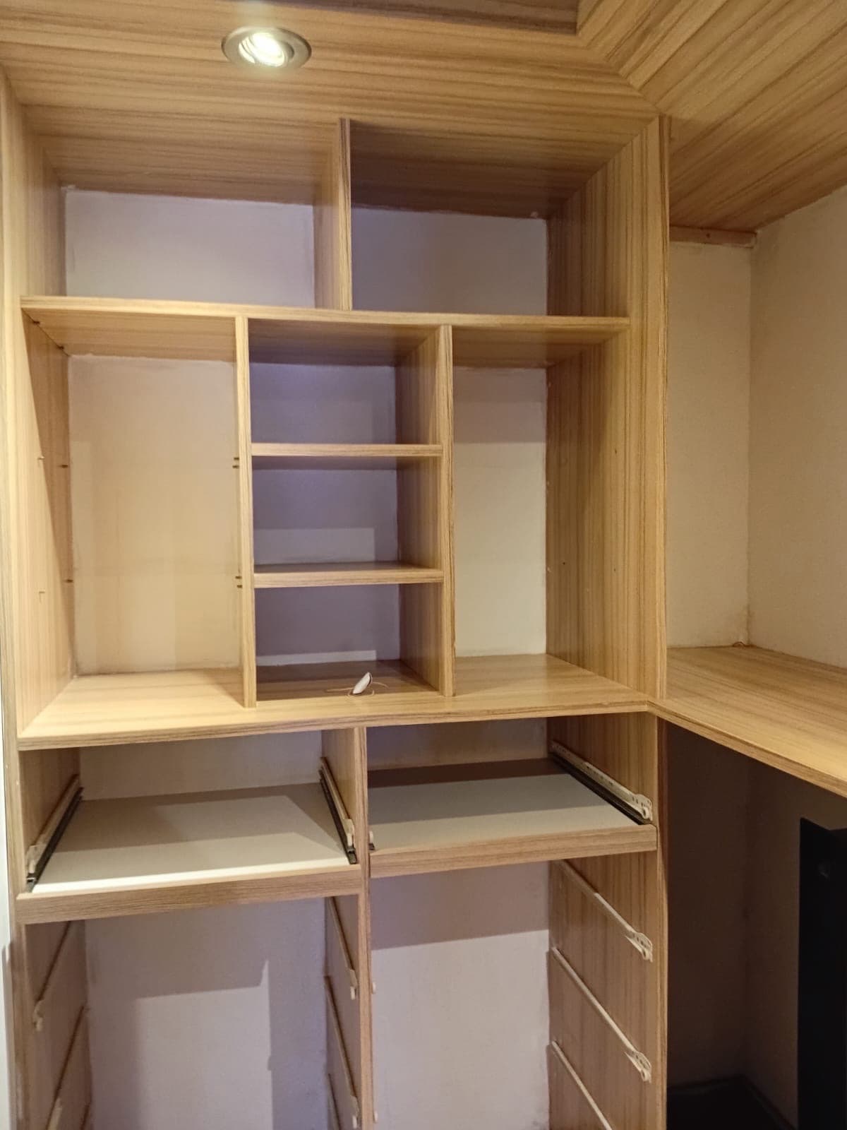 IMPORTANT: Office for RENT