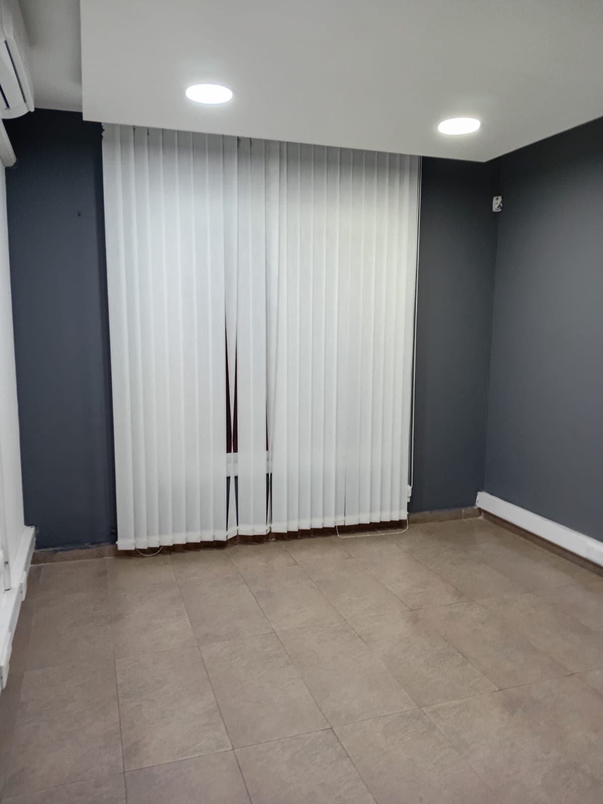 IMPORTANT: Office for RENT