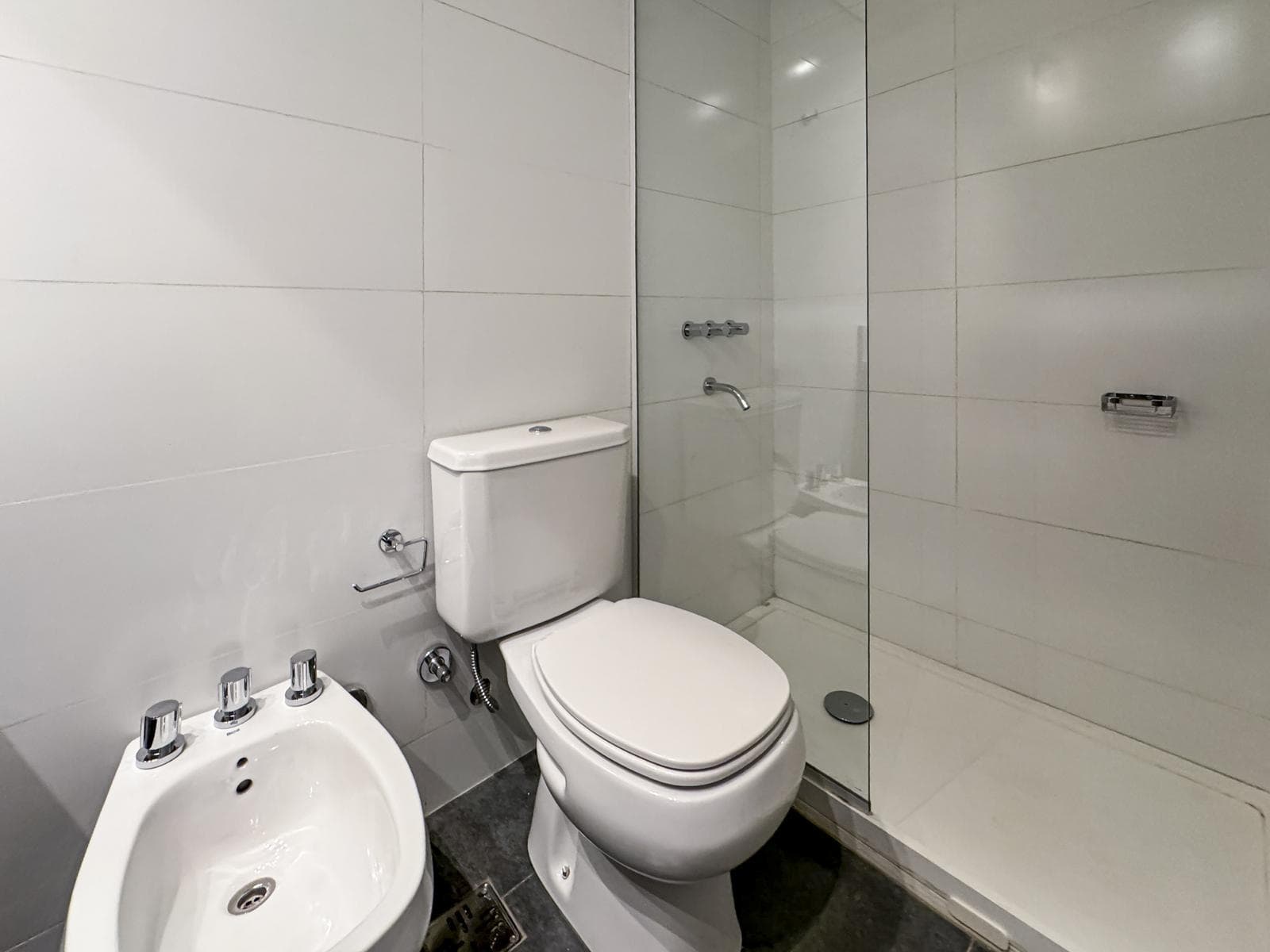 1-Bedroom Apartments with Radiators and Amenities in Martin