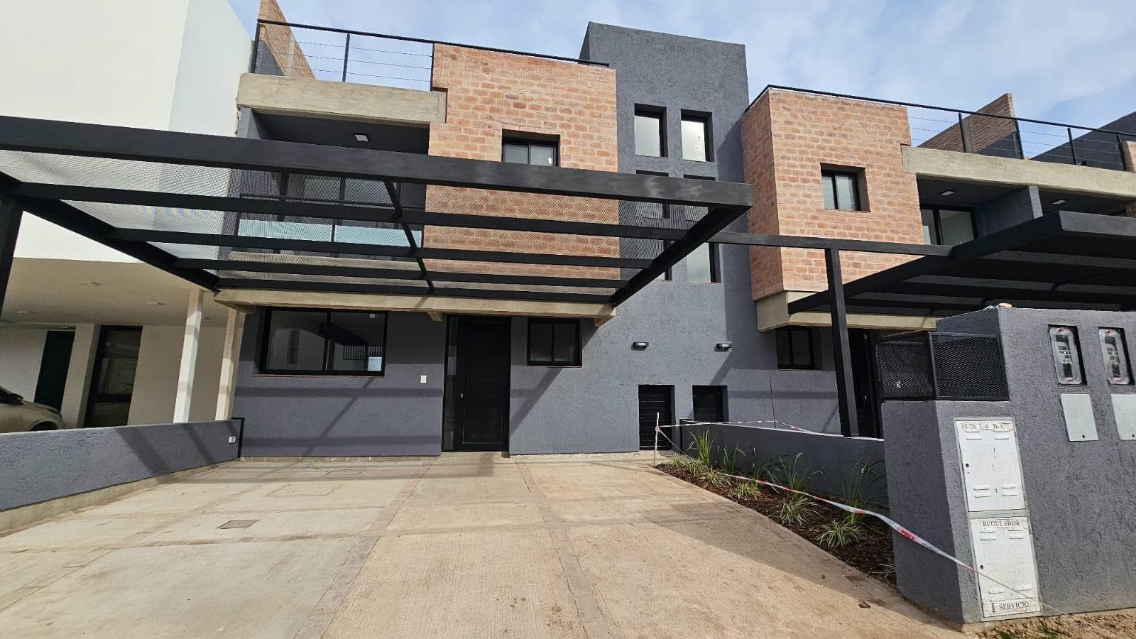 Premium Triplex in Cañuelas Chico | Terrace, barbecue, and central heating