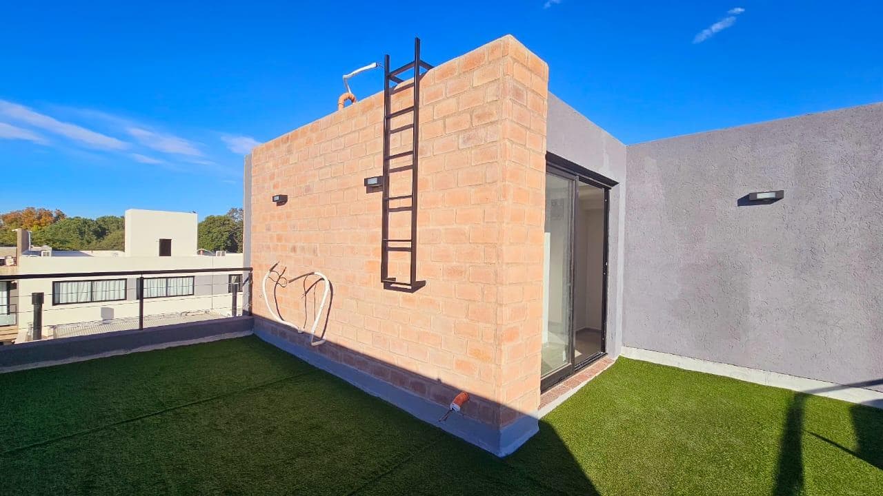 Premium Triplex in Cañuelas Chico | Terrace, barbecue, and central heating