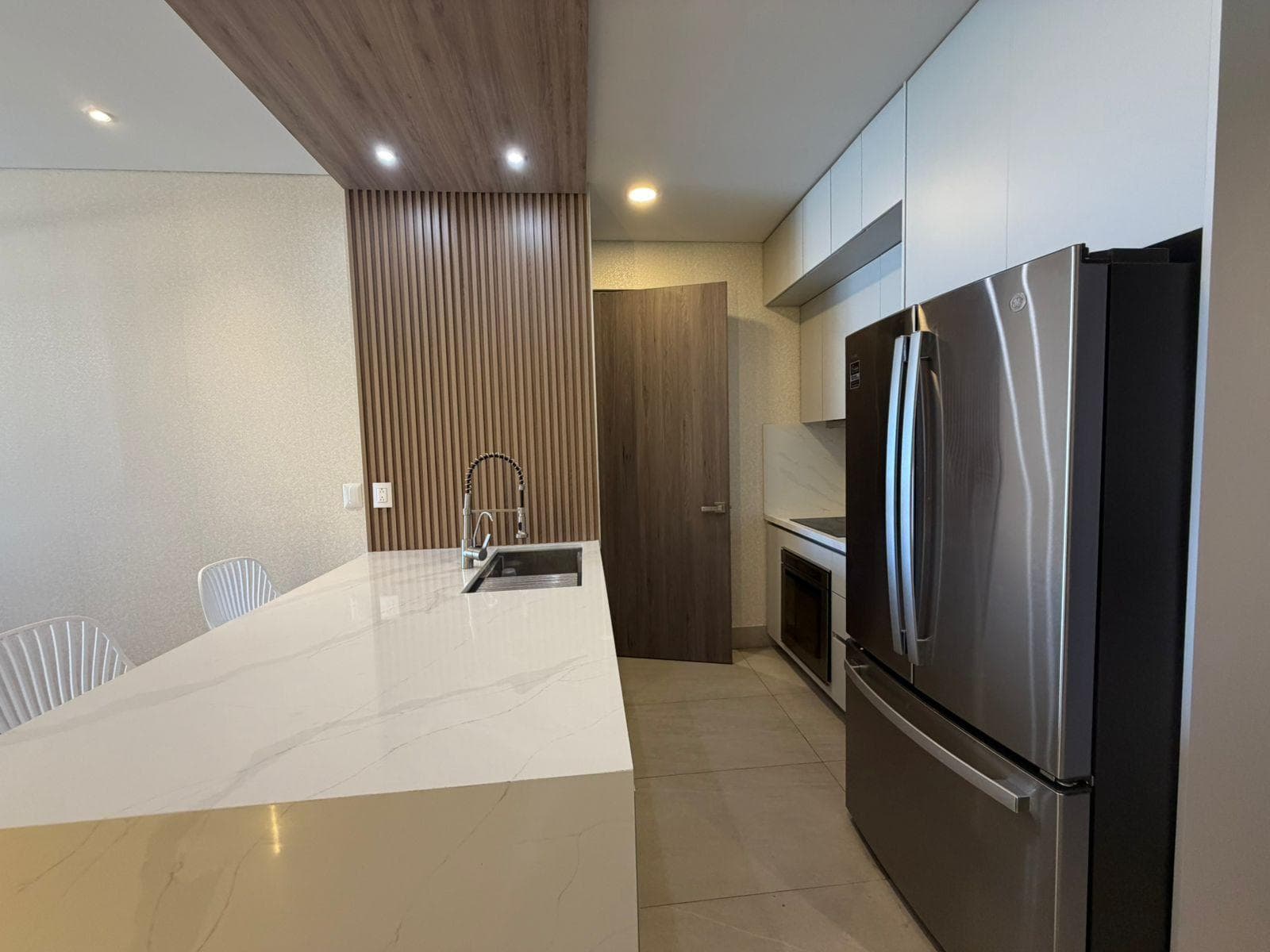 Apartment for Rent at Torre Boreal