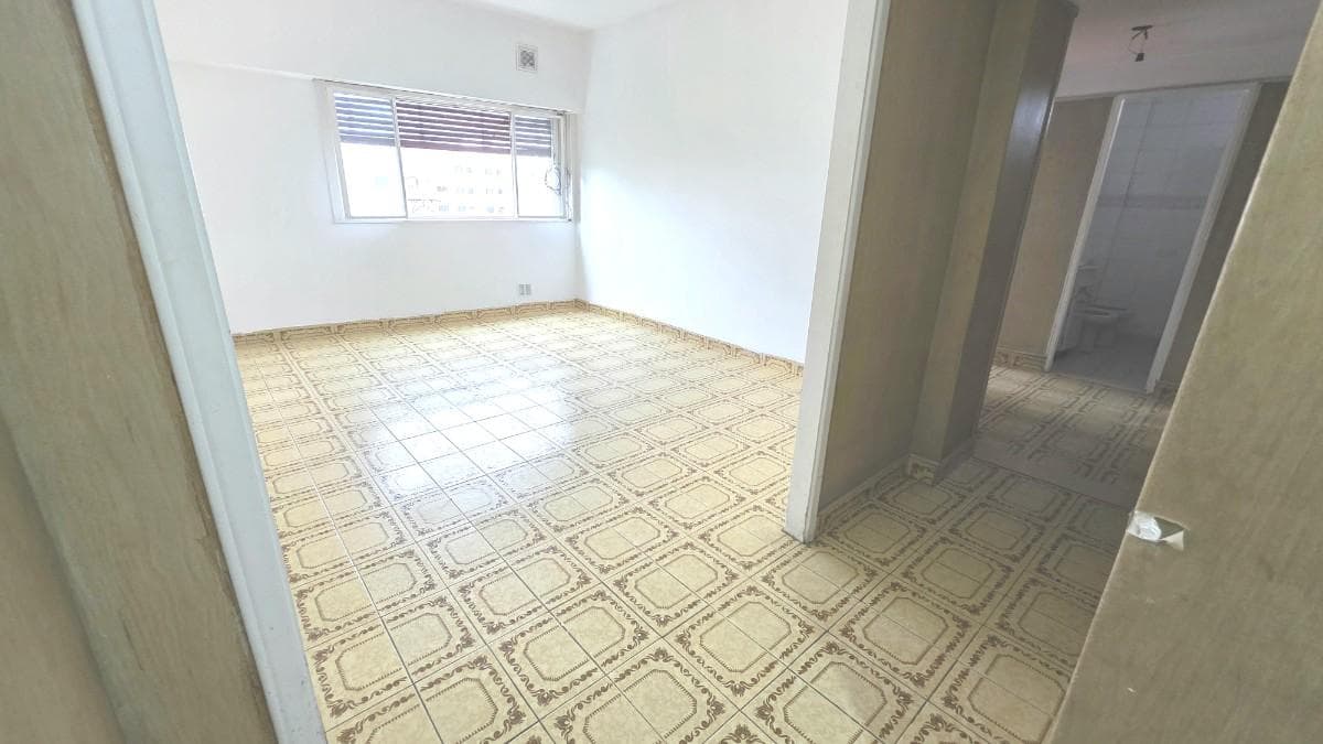 Yerbal 3166 - 3º piso: al frente 3amb. con vista abierta.
