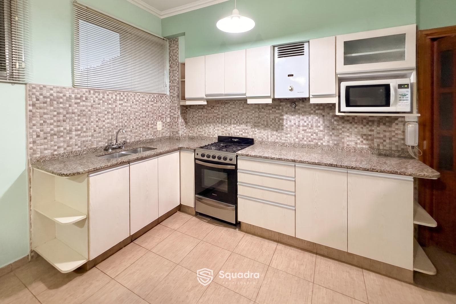 FOR SALE - House in PA with 3 bedrooms and a utility room - La Tablada neighborhood, Rosario