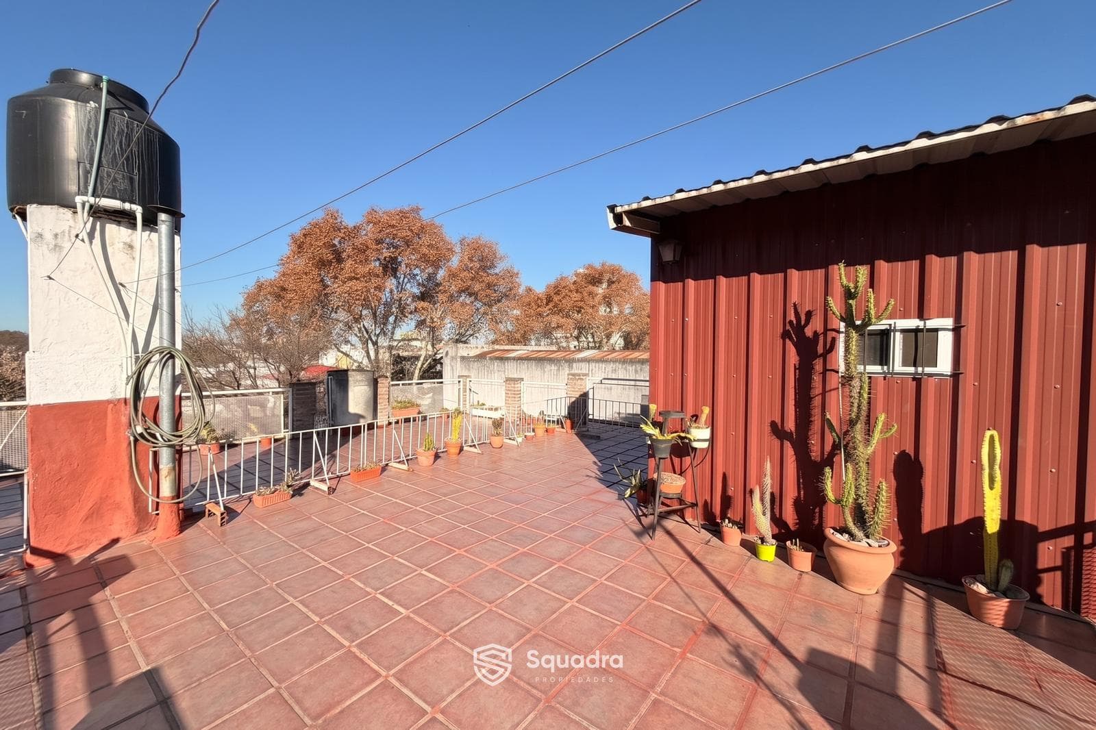 FOR SALE - House in PA with 3 bedrooms and a utility room - La Tablada neighborhood, Rosario