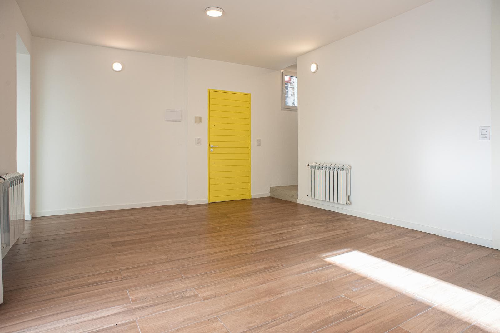 For Sale: House with Hallway (Not a Penthouse), 2 bedrooms, Patio with BBQ, Brand-New, Cochabamba 400