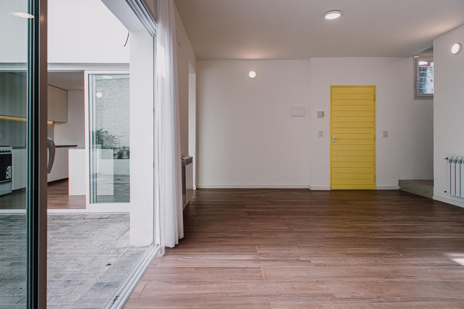 For Sale: House with Hallway (Not a Penthouse), 2 bedrooms, Patio with BBQ, Brand-New, Cochabamba 400