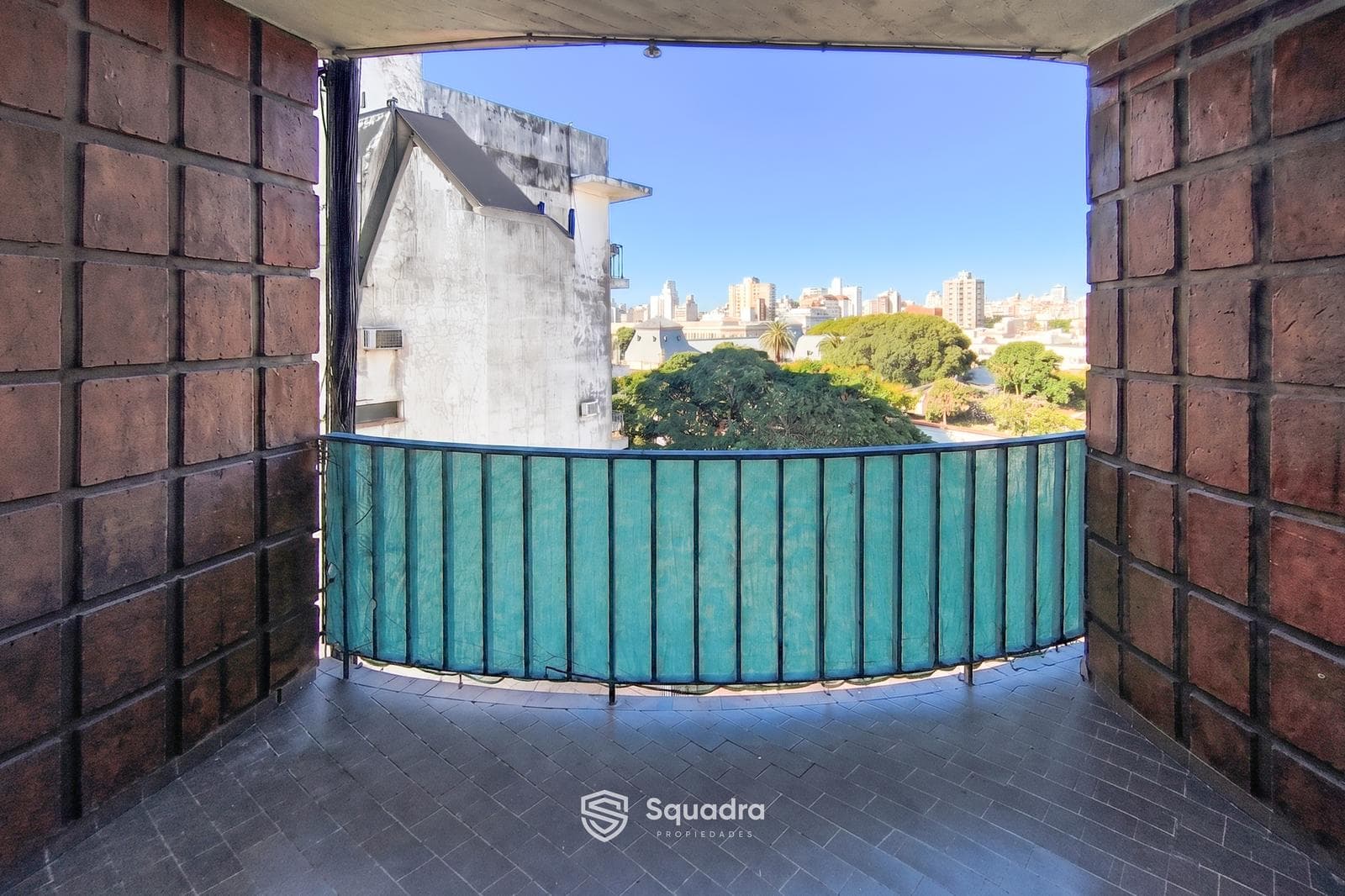 FOR SALE - 1-bedroom apartment with a balcony - Downtown, Rosario.