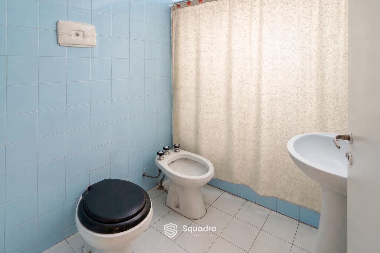 FOR SALE - 1-bedroom apartment with a balcony - Downtown, Rosario.