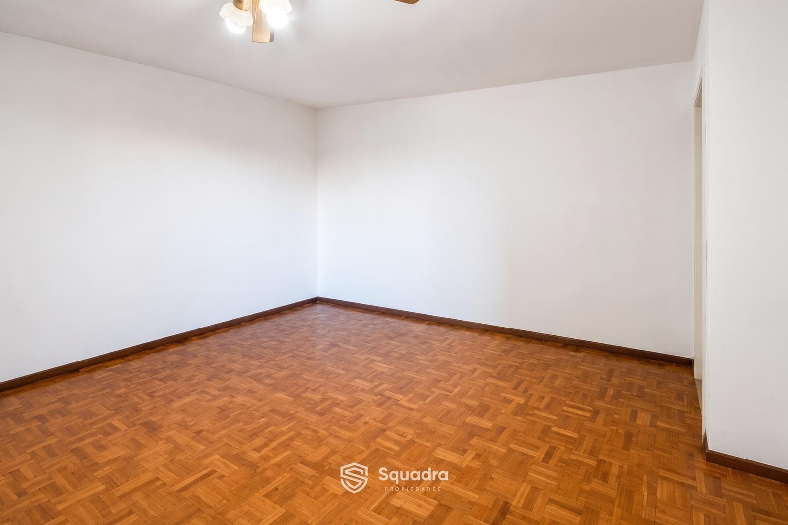 FOR SALE - 1-bedroom apartment with a balcony - Downtown, Rosario.