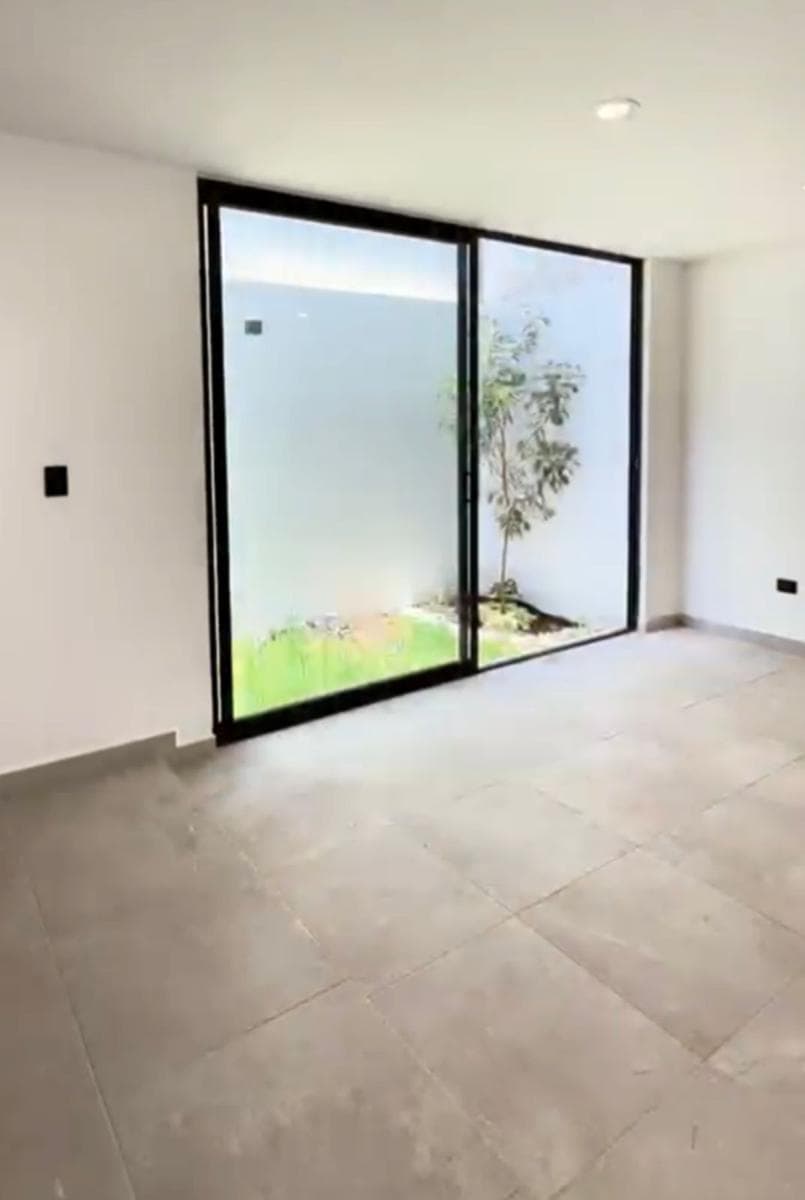 House with a Roof Garden FOR SALE in Col. Valle del Sol, Pachuca, Hidalgo.